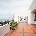 Tropical Beach - Livin Colombia